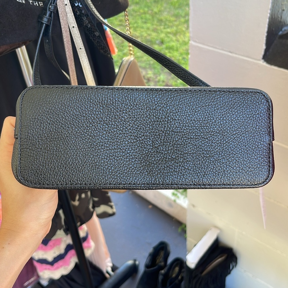 Michael Kors Crossbody - Picture 4 of 4